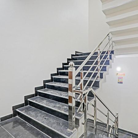 Townhouse P.S.Palace Near Amausi Metro Station Lucknow Exterior foto